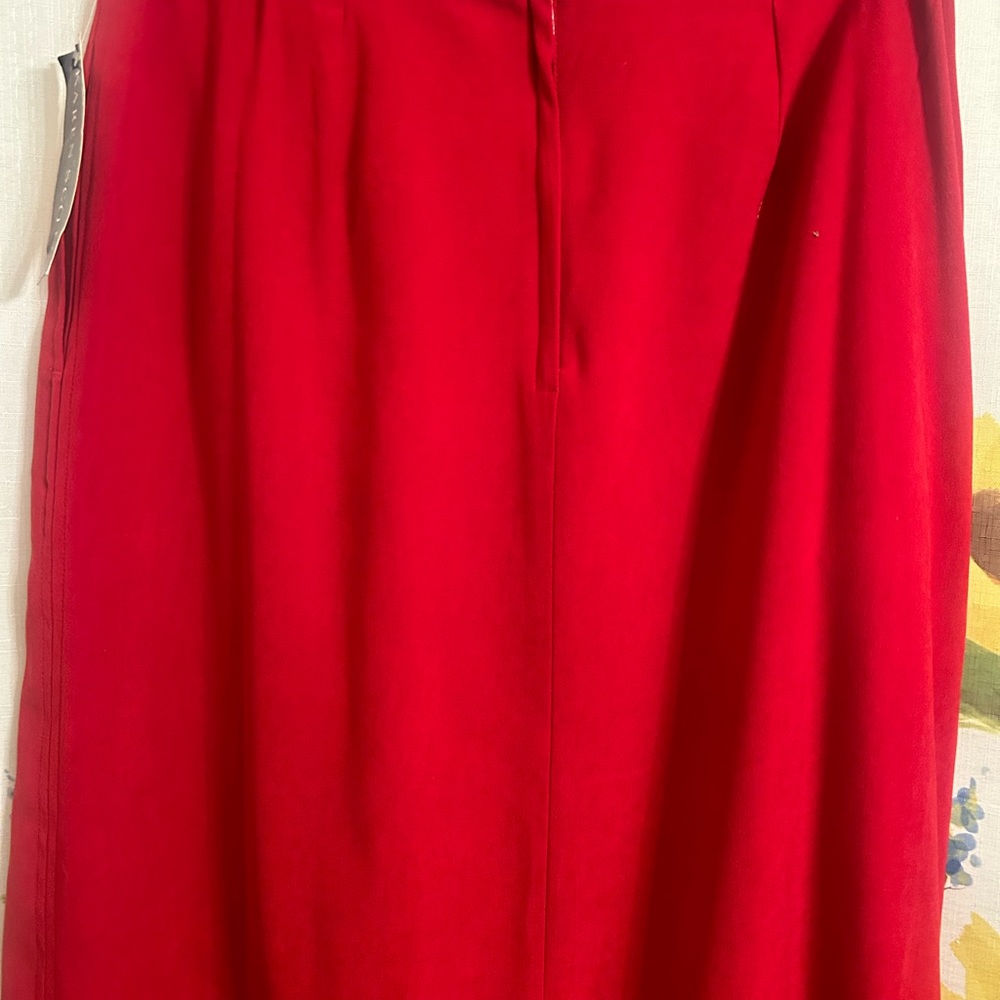 Skirt - Picture 4 of 5